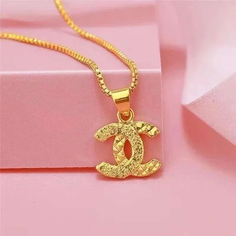 Channel Rope Necklace, Women\'s Fashion,Necklaces on Carousell