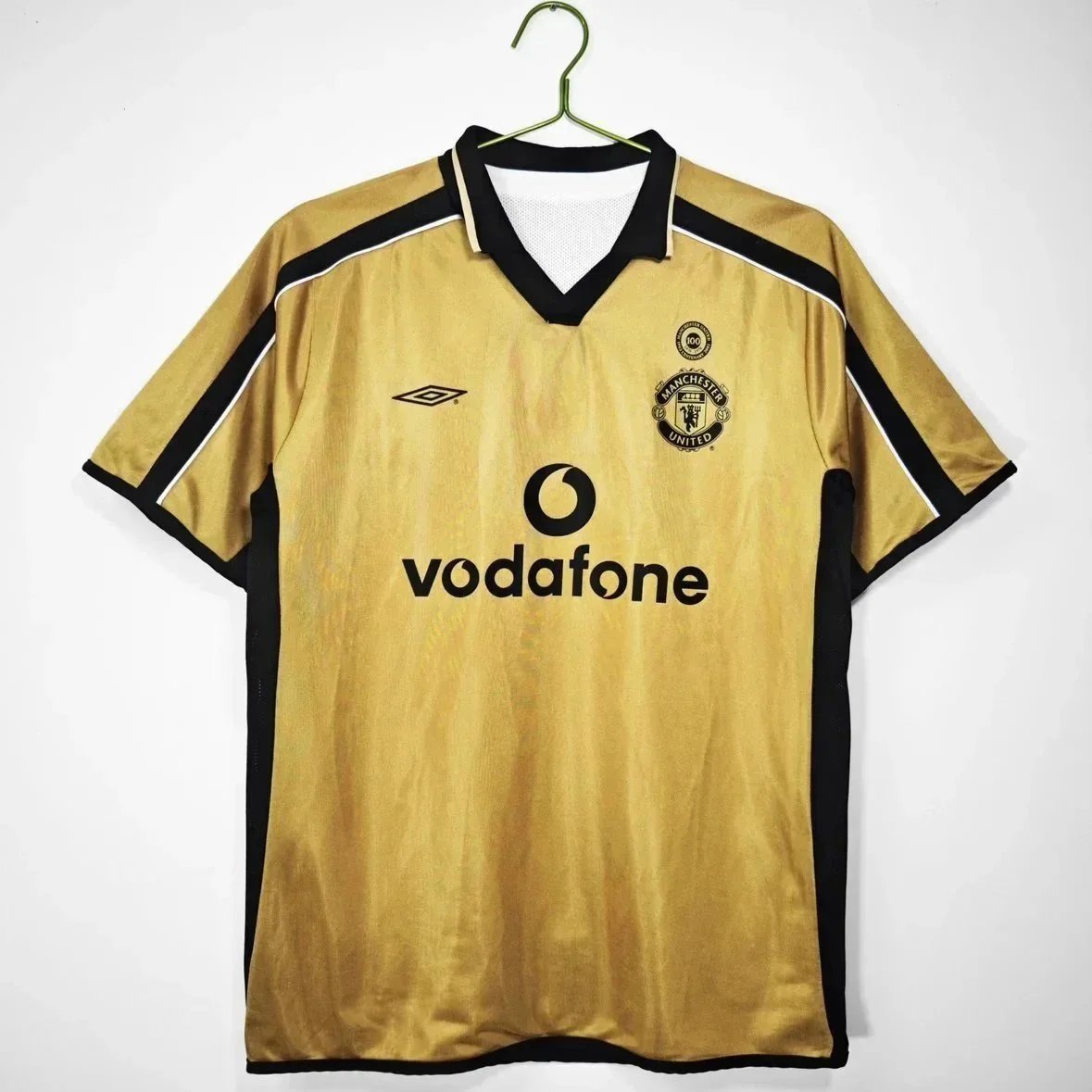 Manchester United 2001-2002 Umbro Centenary Away shirt