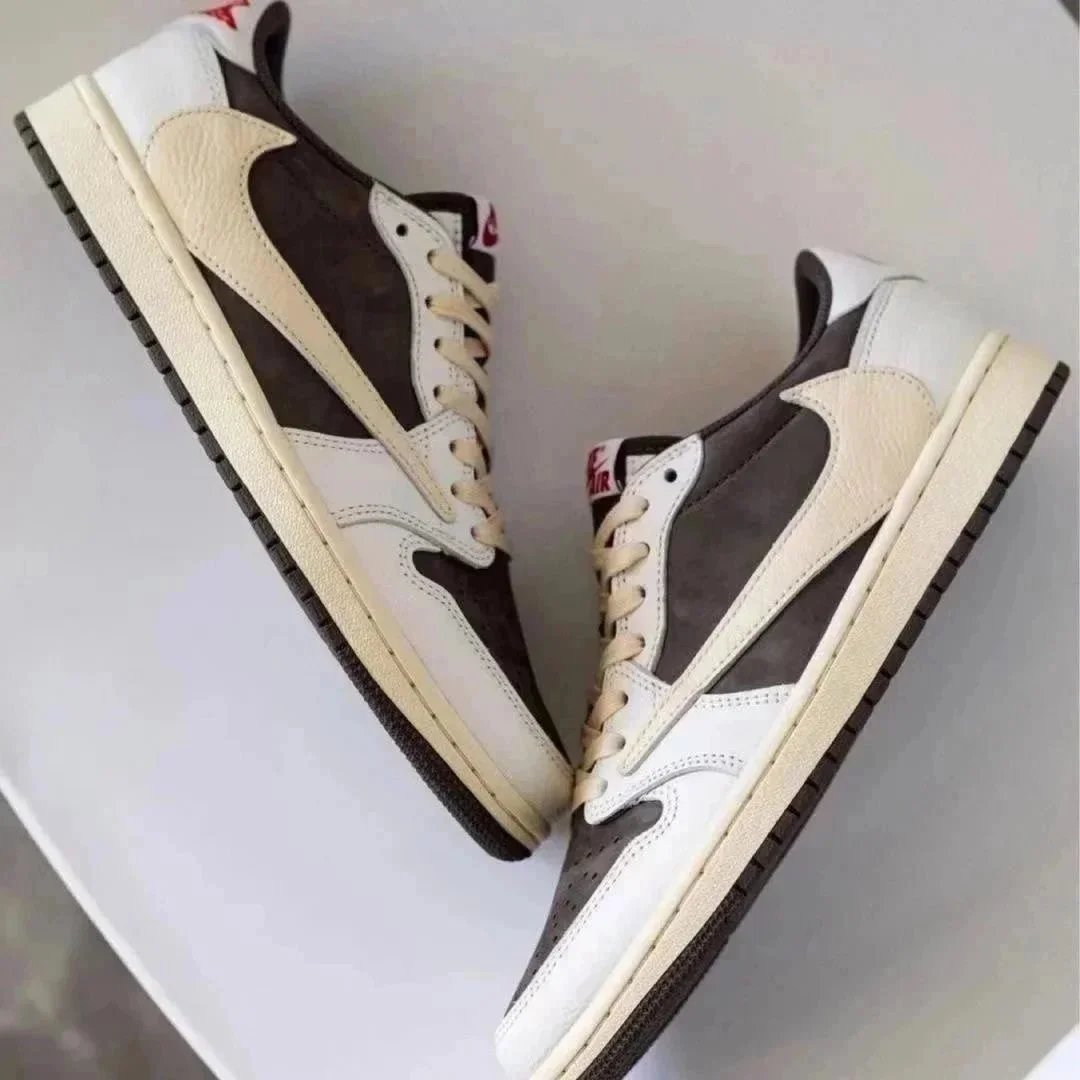 Air Jordan 1 Low Travis Scott