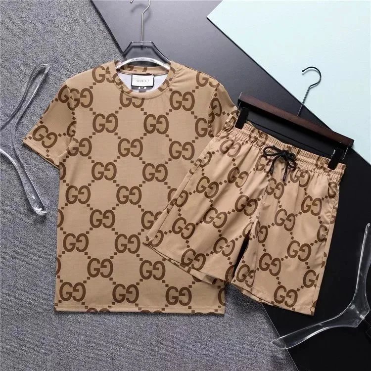 Gucci GG Logo Print Men's T-Shirt and Shorts Set