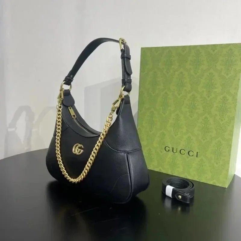 Gucci Black Leather Horsebit 1955 Shoulder Bag with Gold Chain