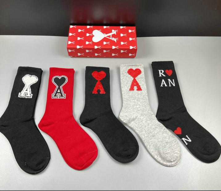 A Love Socks - Heart Design Crew Socks for Men and Women
