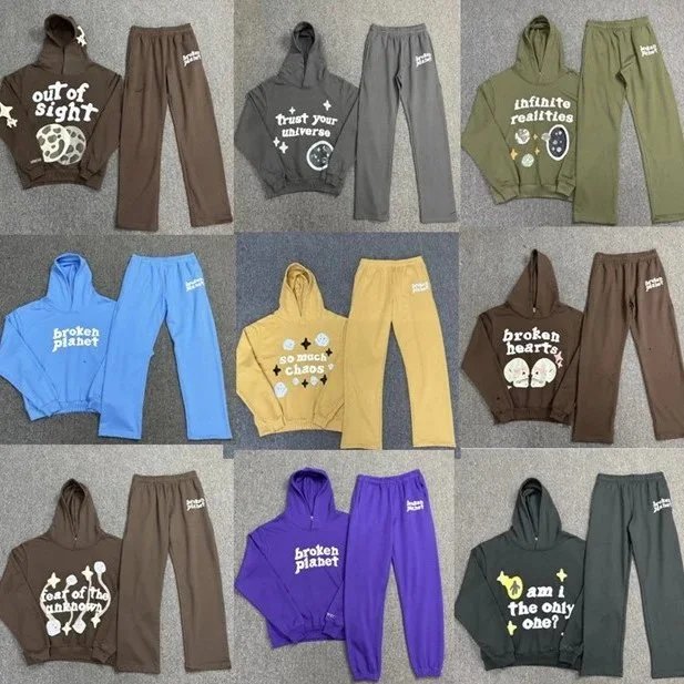 Cozy Hoodie and Pants Set for Men Women - Trendy Graphic Sweatshirt Outfits